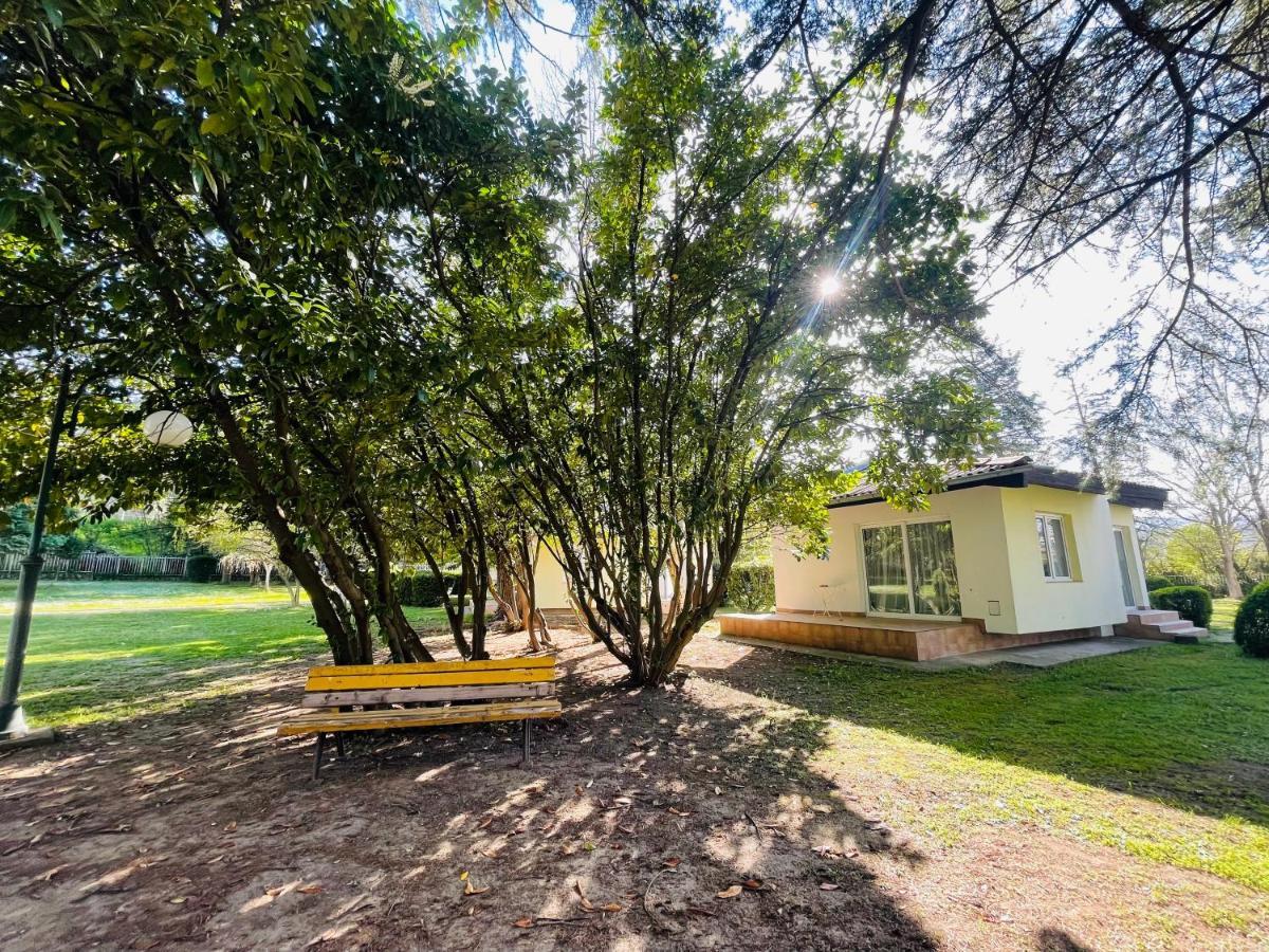 Fuk-Tak'S Bungalow Dojran Exterior photo